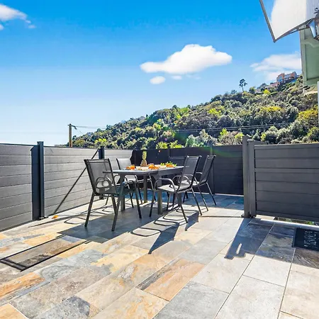 Acacias - Agreable Maison Mitoyenne - Jacuzzi - Parking Prive Vakantiehuis *