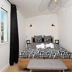 בית נופש Acacias - Agreable Maison Mitoyenne - Jacuzzi - Parking Prive *