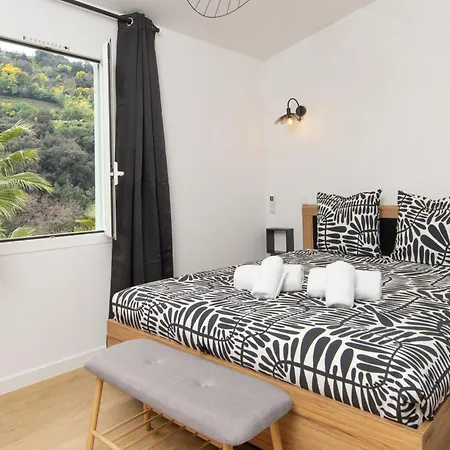 Acacias - Agreable Dans Maison - - Parking Prive 芒通