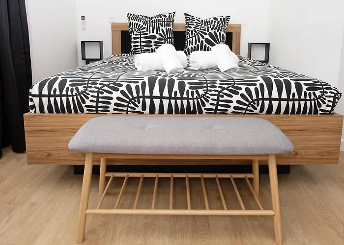 Acacias - Dans Maison - - Parking Privé Hébergement de vacances